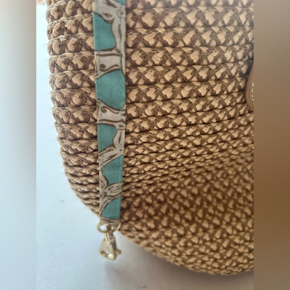 Elegant Tan Woven Tote Bag by Eric Javits New York - Picture 11 of 14